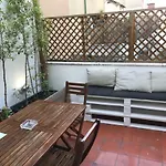 شقة Flat With Terrace In Adamastor Lisboa